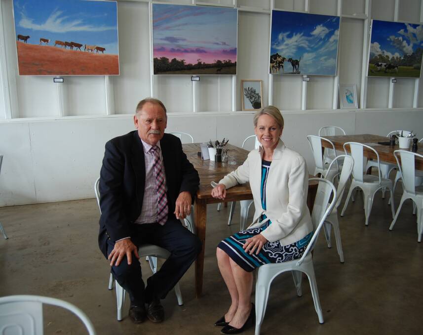 ON THE GROUND: Narromine Shire mayor Craig Davies with regional development minister Fiona Nash at Narromine's Soul Food Cafe. Photo: JENNIFER HOAR
