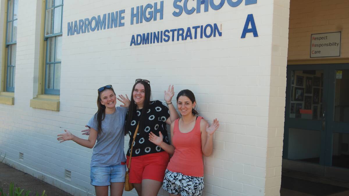 Narromine High Students Tianna Collison, Rebecca Sinclair and Sam Reid are ready for the next step in thier lives. Photo: GRACE RYAN
