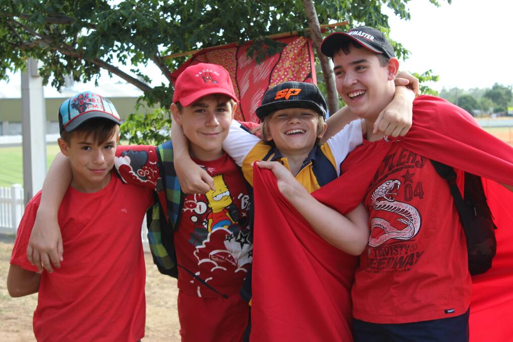 The soaring temperature and strong wind did not deter Narromine High School students from making the most of their athletics carnival last Wednesday.