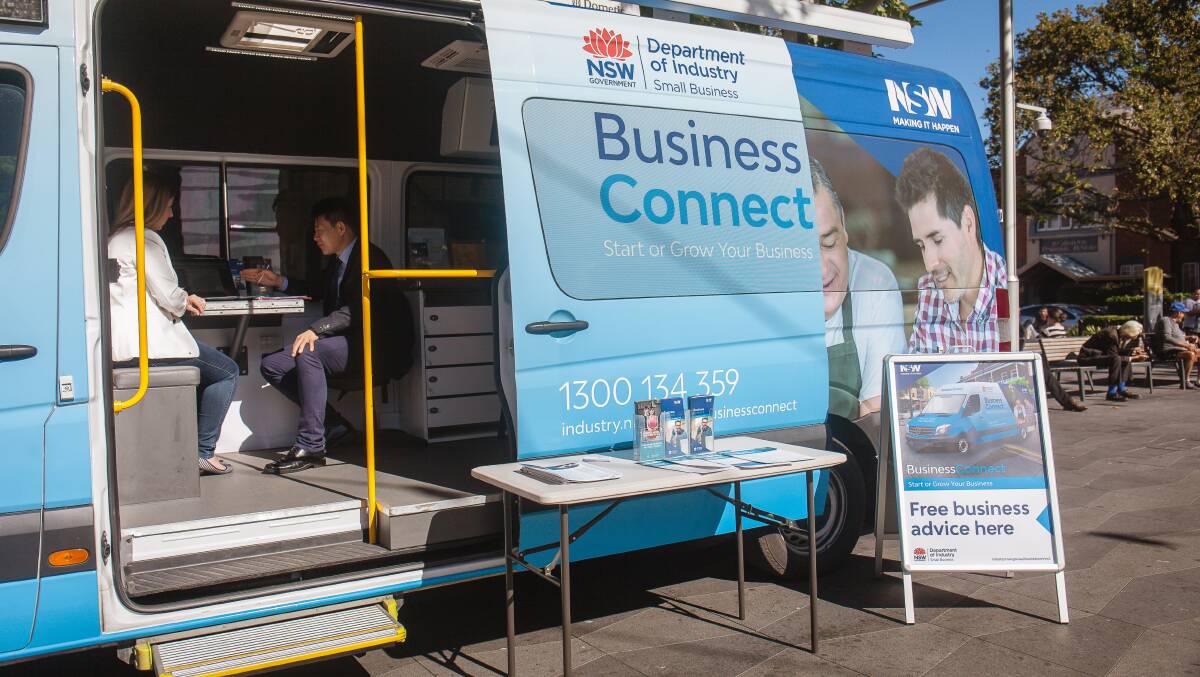 EDUCATION ALERT: Get educated this week at the Narromine Business Bus. Photo: CONTRIBUTED. 