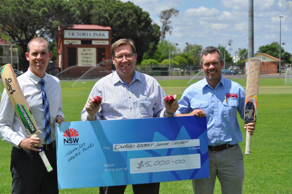 Jeremy Dickson and Richie Richardson from Dubbo District Junior Cricket Association with Member for Dubbo Troy Grant. Photo: CONTRIBUTED