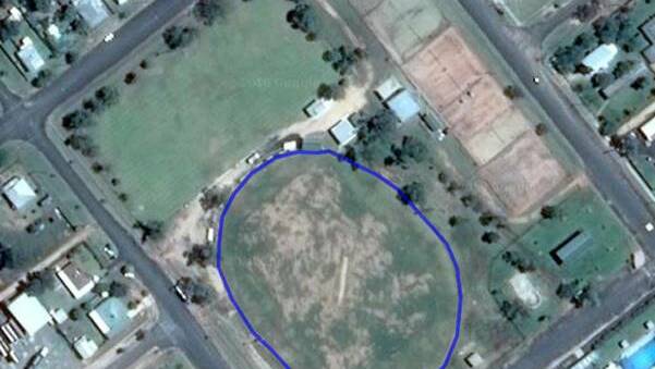 Council seeking businesses for the removal of Alan Burns oval fencing