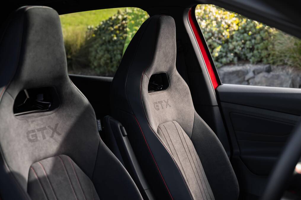 2025 Volkswagen ID. 5 GTX 19