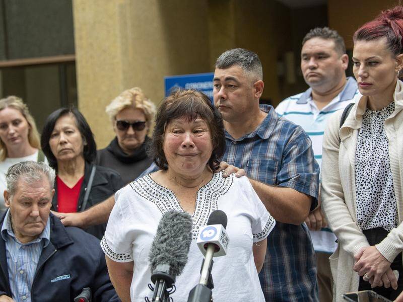 Lee Little (centre) says the extent of her daughter's abuse and lack of police support was horrible. (Will Murray/AAP PHOTOS)