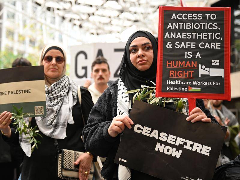 Australia has backed a United Nations resolution calling for a permanent ceasefire in Gaza. Photo: James Ross/AAP PHOTOS Australia has backed a United Nations resolution calling for a permanent ceasefire in Gaza. Photo: James Ross/AAP PHOTOS